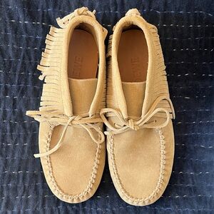 LOEWE x Paula’s Ibiza Suede Calfskin Fringed High Top Loafer - Gold